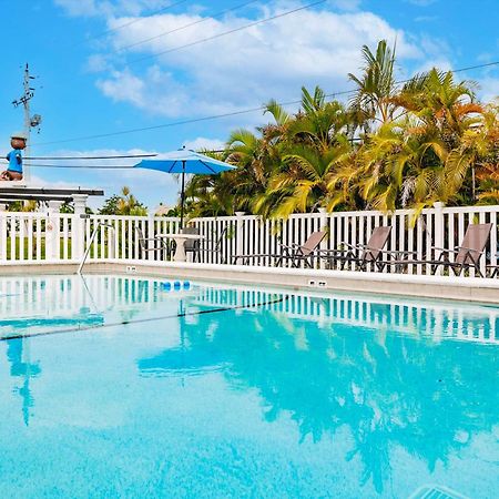 2 Bed Cottage With Pool, Close To Beach! Bbq Grills & Patio Fort Myers Kültér fotó