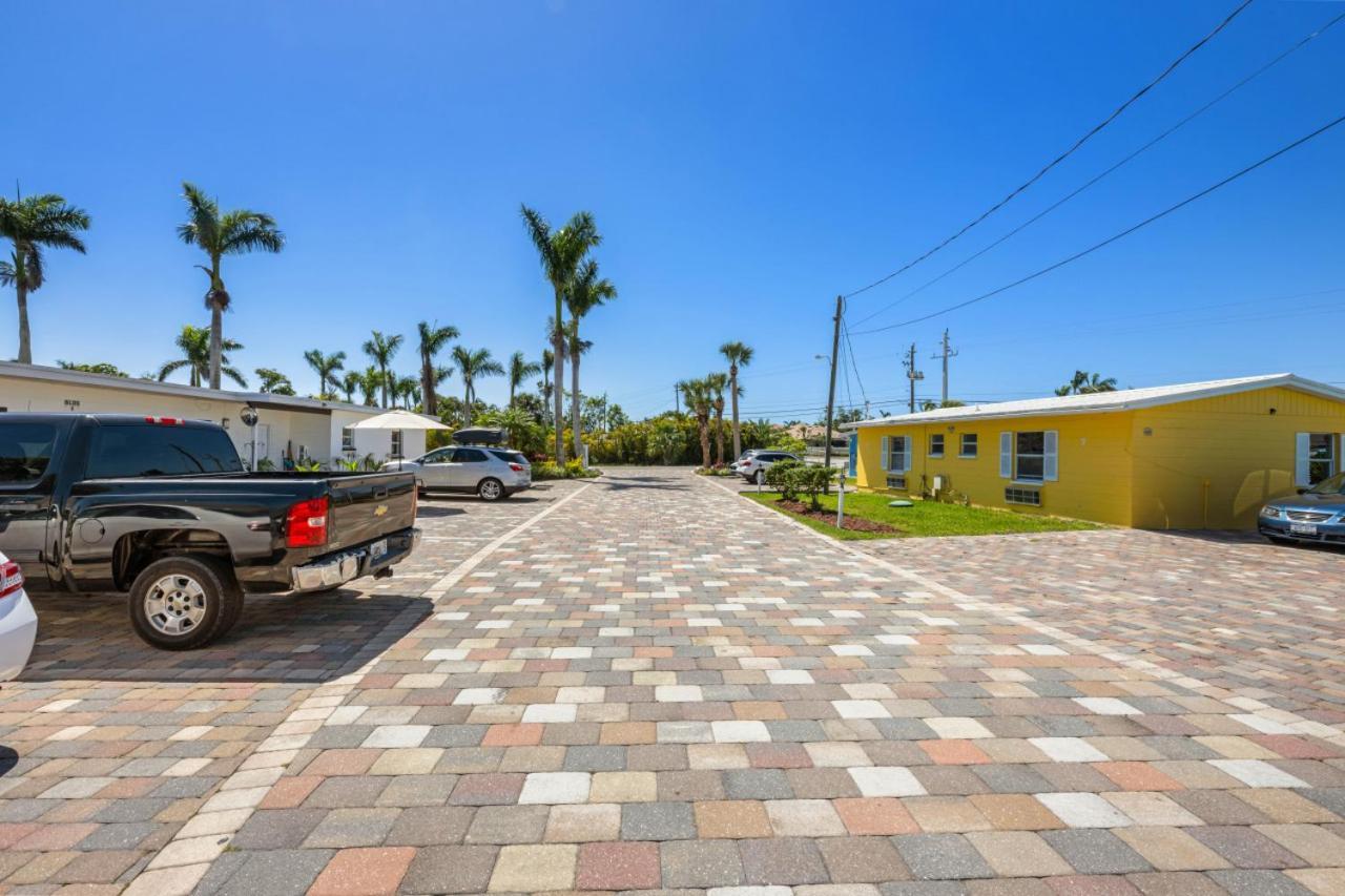 2 Bed Cottage With Pool, Close To Beach! Bbq Grills & Patio Fort Myers Kültér fotó
