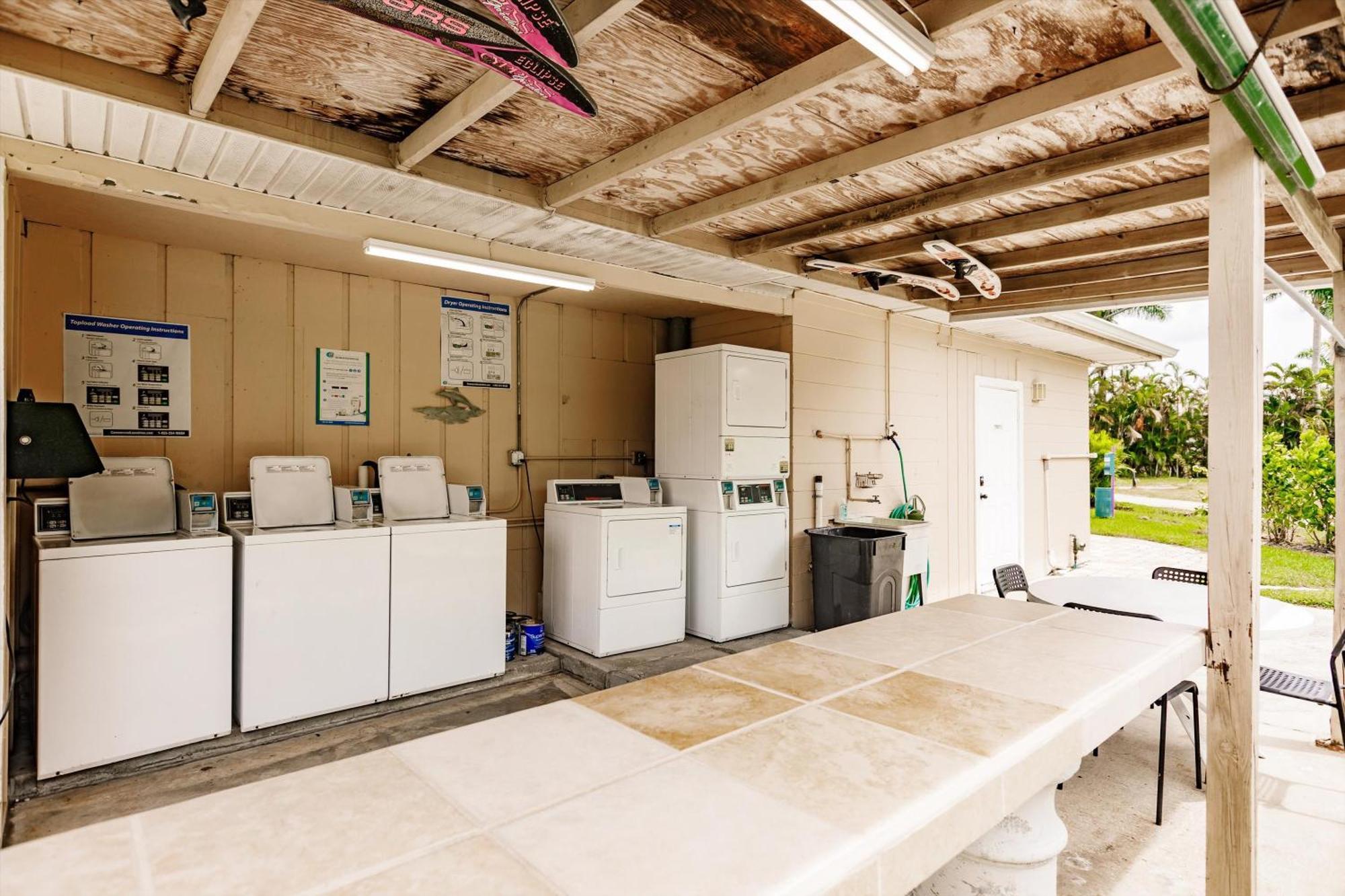 2 Bed Cottage With Pool, Close To Beach! Bbq Grills & Patio Fort Myers Kültér fotó