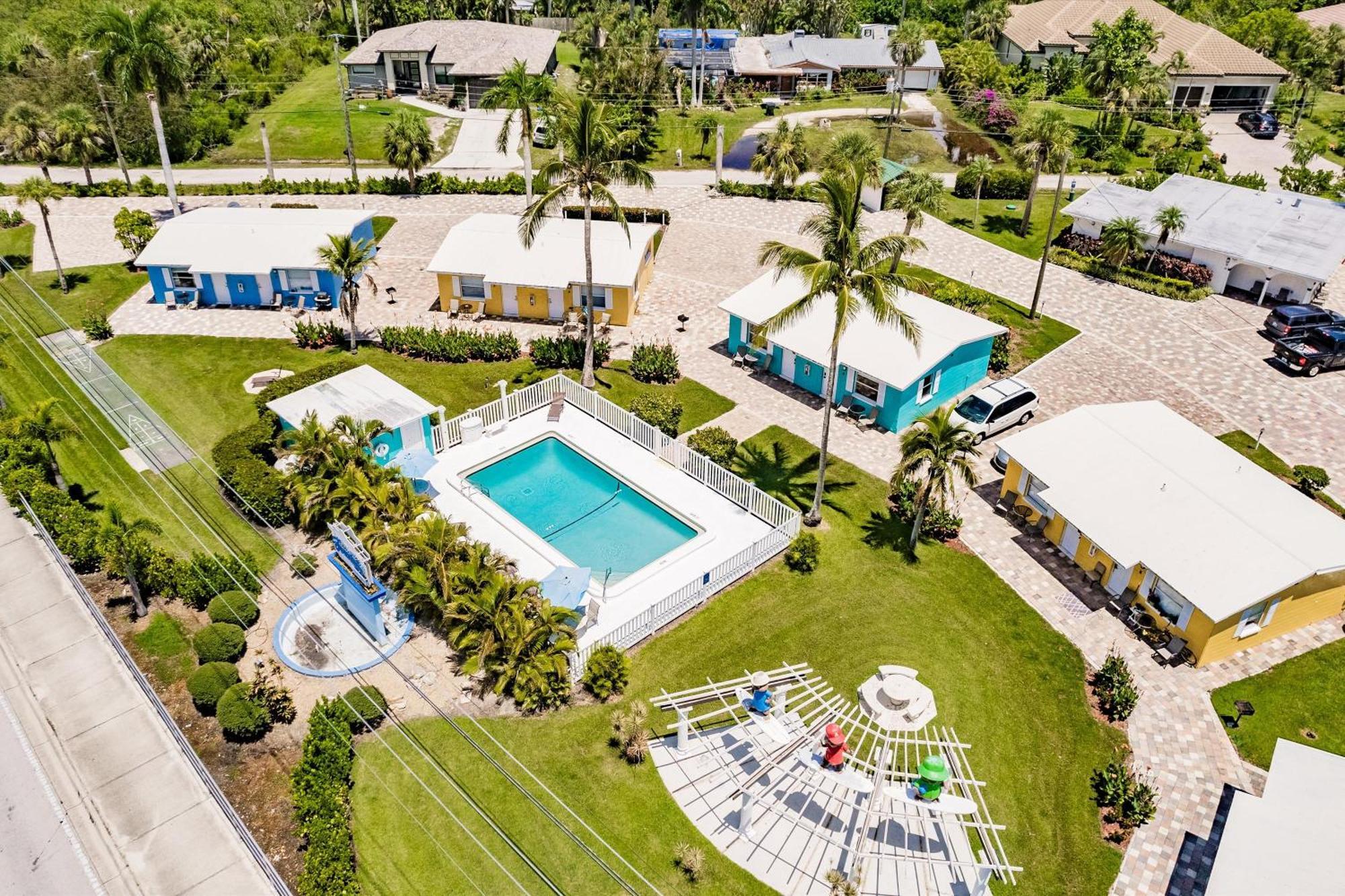 2 Bed Cottage With Pool, Close To Beach! Bbq Grills & Patio Fort Myers Kültér fotó