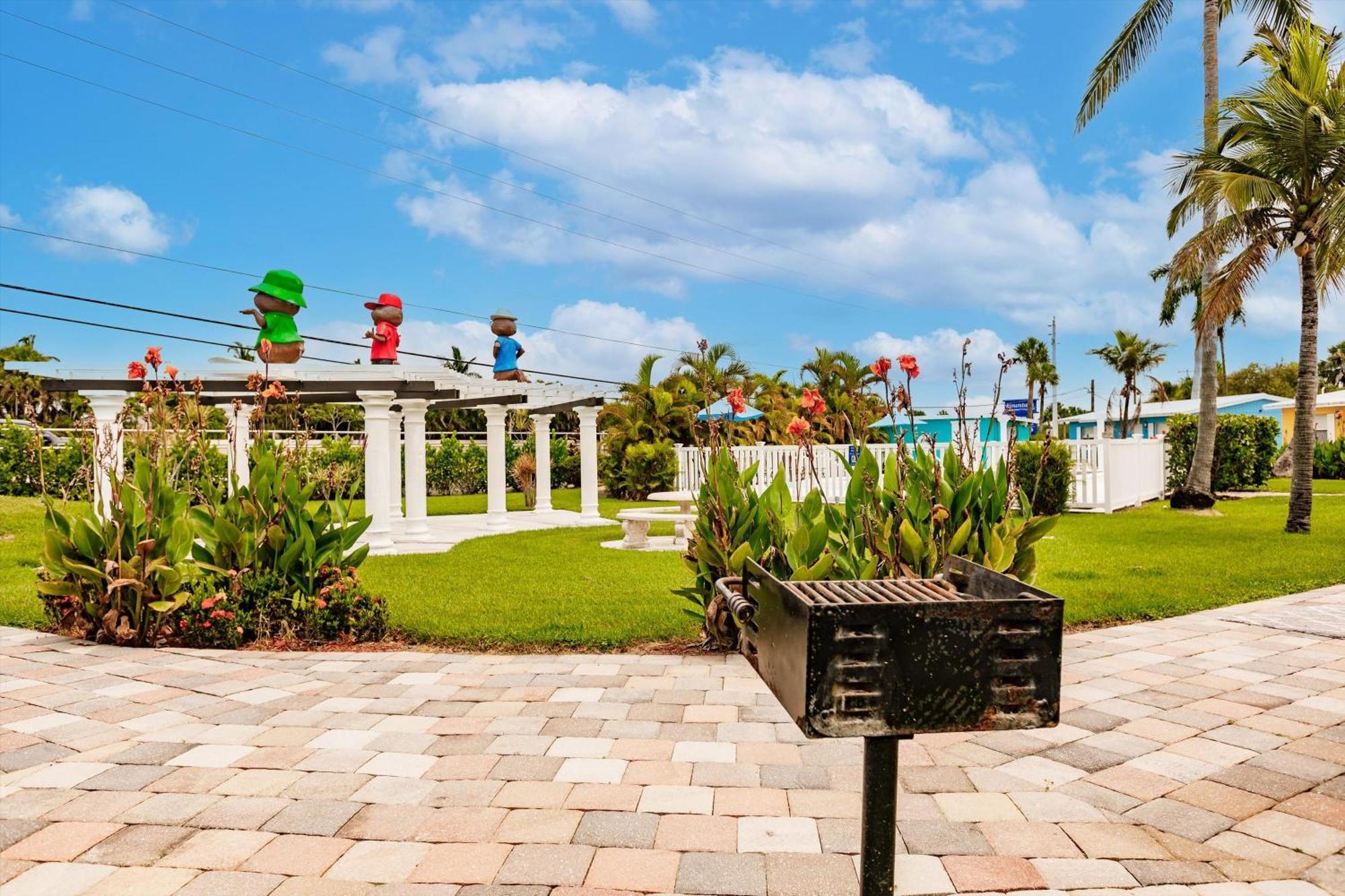 2 Bed Cottage With Pool, Close To Beach! Bbq Grills & Patio Fort Myers Kültér fotó
