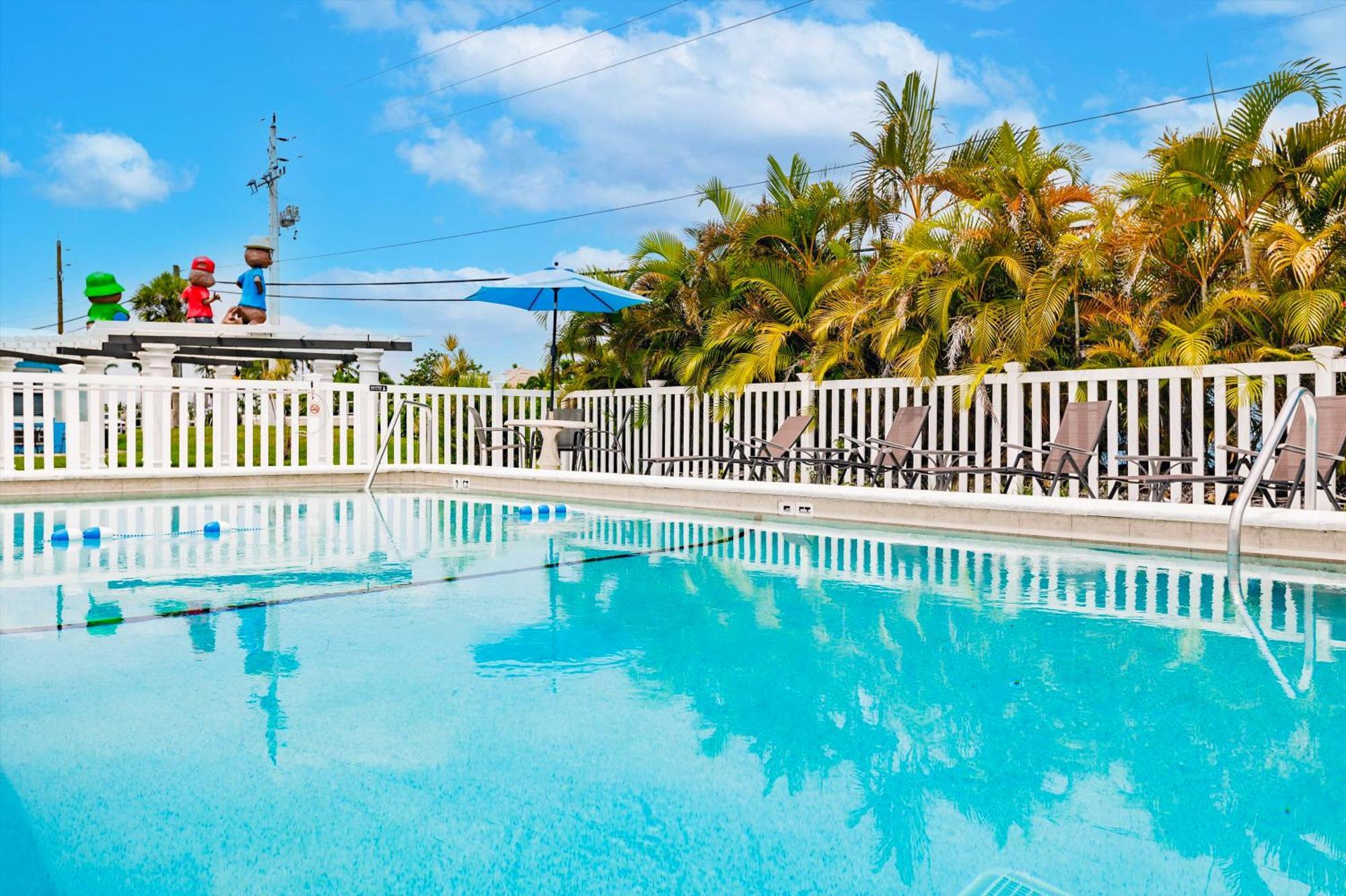 2 Bed Cottage With Pool, Close To Beach! Bbq Grills & Patio Fort Myers Kültér fotó
