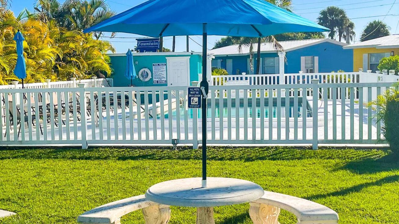 2 Bed Cottage With Pool, Close To Beach! Bbq Grills & Patio Fort Myers Kültér fotó